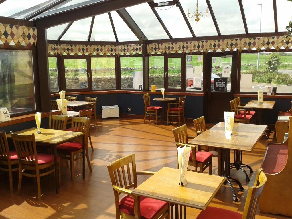 The Weigh Inn Lodges Терсо Екстер'єр фото